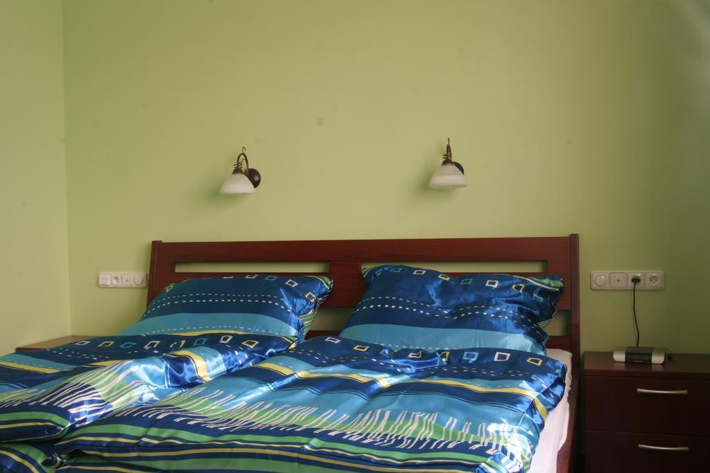 Camping Oase Praha Zlatniky (Central Bohemian) Ruang foto